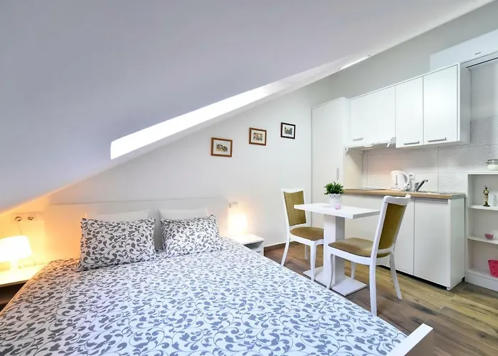 Piccolo Apartments